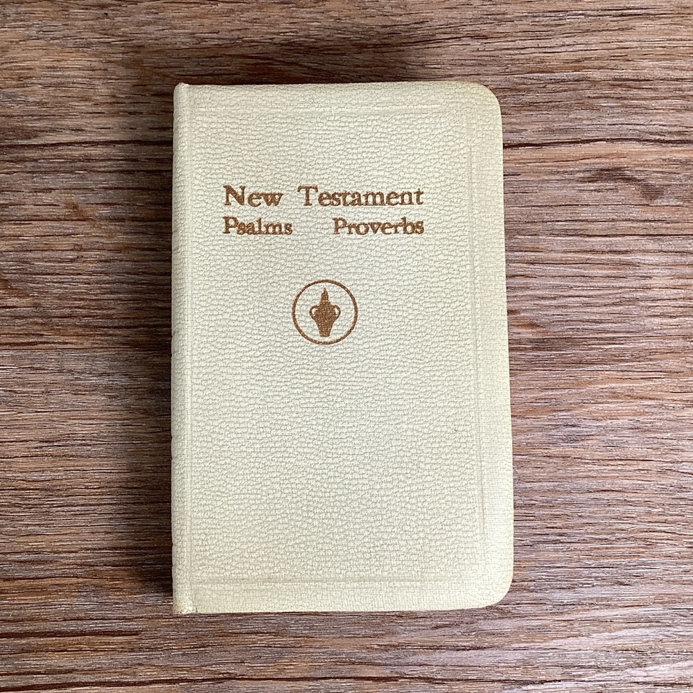 1958 New Testament Psalms Proverbs Nurse Edition Florence Nightingale Pledge